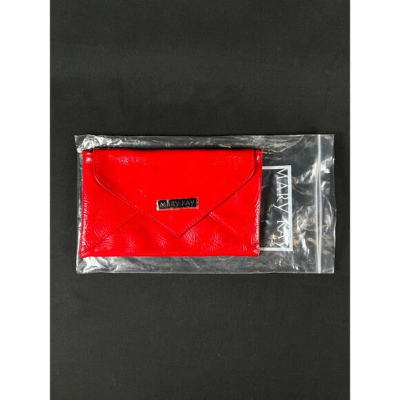 Mary Kay® Metro Chic Red Clutch Bag Soft Patent Leather Perfect condition - Picture 2 of 7